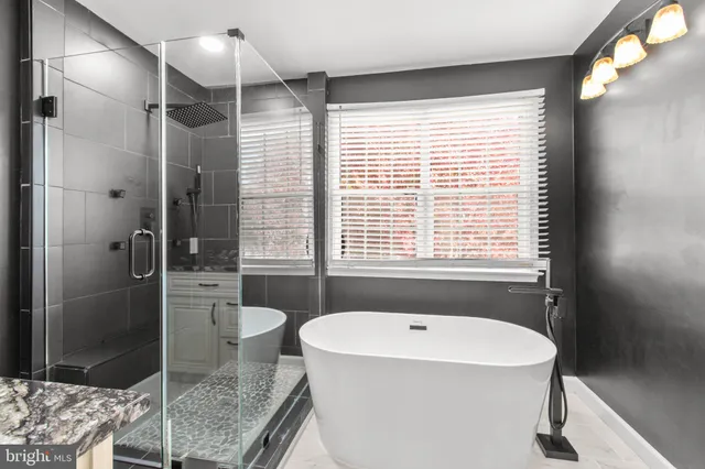 a view of empty room with windows