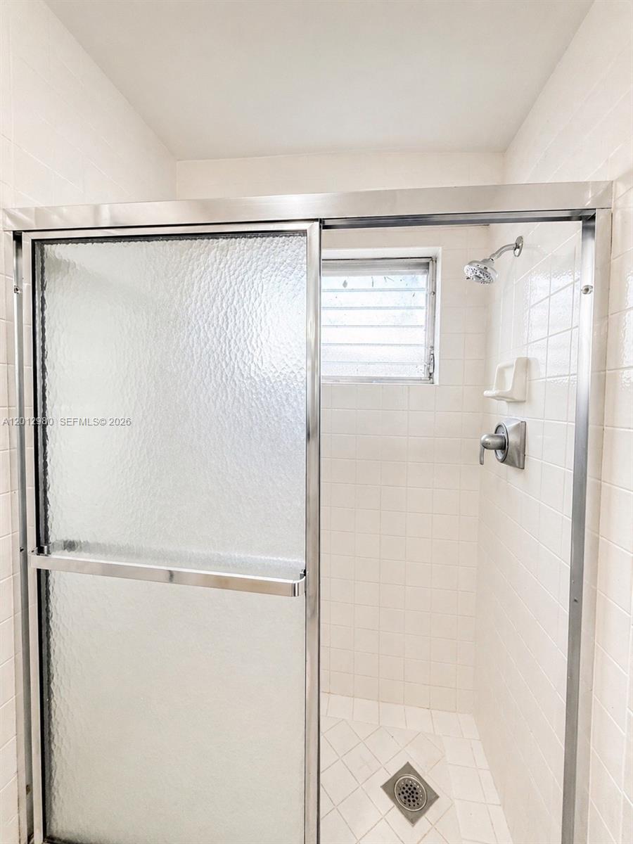 15831 Southwest 100th Court, Unit B Miami, FL 33157 - Photo 4 of 5