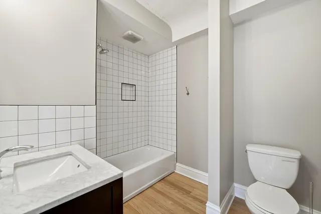 $875,000 | 2600 West North Shore Avenue, Chicago, IL 60645