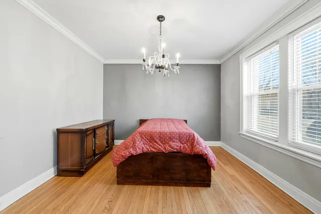 $875,000 | 2600 West North Shore Avenue, Chicago, IL 60645