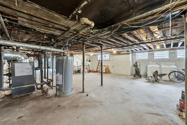 $875,000 | 2600 West North Shore Avenue, Chicago, IL 60645