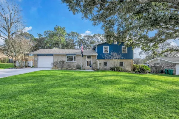 $439,000 | 27 Magnolia Avenue, Shalimar, FL 32579
