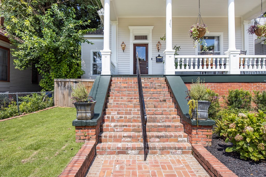 715 1st Avenue Columbus, GA 31901 - Photo 2 of 98