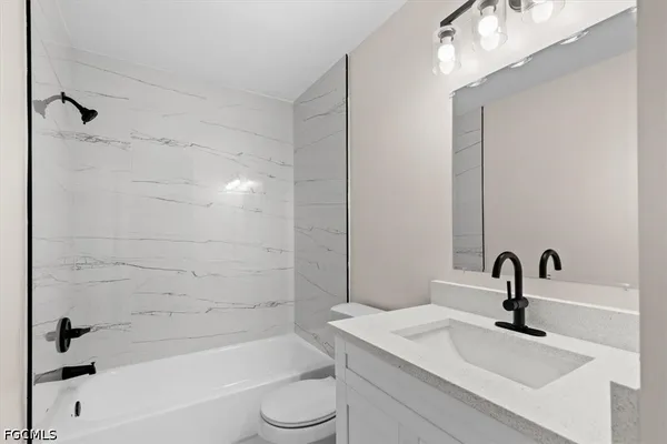 $2,200 | 3358 Sabal Springs Boulevard, North Fort Myers, FL 33917