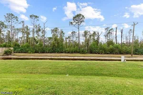 $2,200 | 3358 Sabal Springs Boulevard, North Fort Myers, FL 33917
