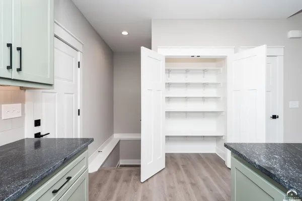 $350,000 | 915 Eagle Ridge Drive, Baldwin City, KS 66006