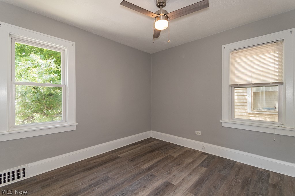 848 Roanoke Road Cleveland Heights, OH 44121 - Photo 23 of 33