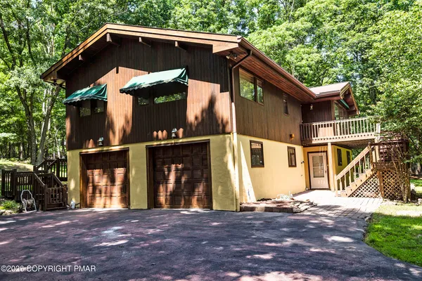 $369,500 | 223 Briarwood Drive, Effort, PA 18330