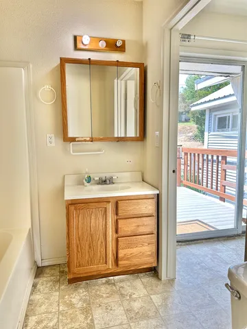 $209,000 | 521 North Ramsey Street, Tekoa, WA 99033