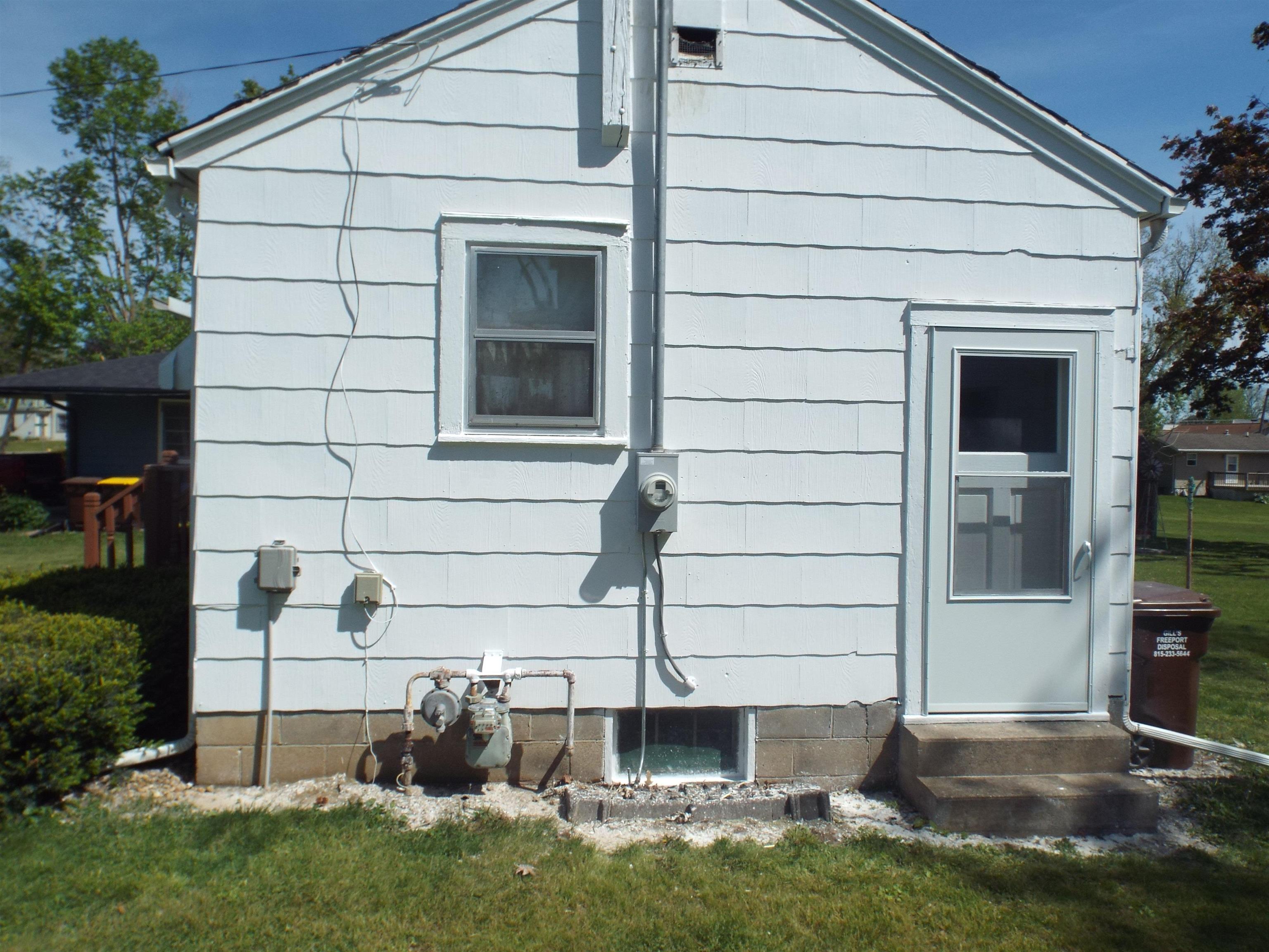 608 Maple Street Lena, IL 61048 - Photo 16 of 17