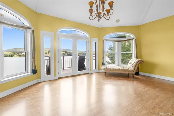 $695,000 | 545 Shore Drive, New Windsor, NY 12553