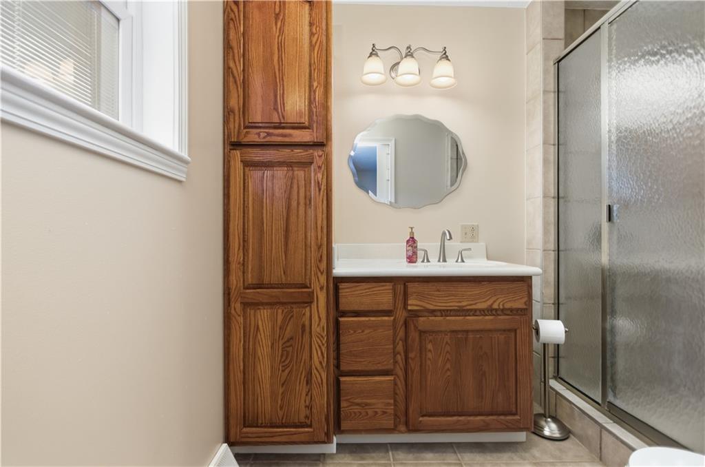 605 Davidson Drive Rochester, PA 15074 - Photo 20 of 44 Gallery Image 20