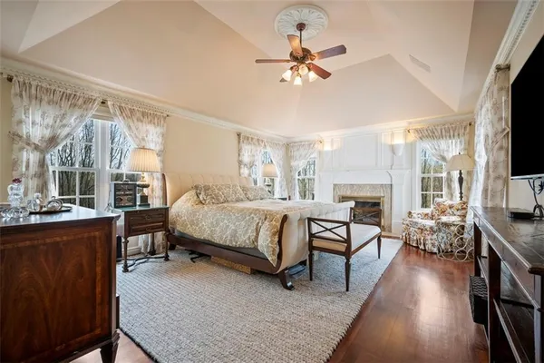 $2,700,000 | 904 Champlain Place, Gibsonia, PA 15044