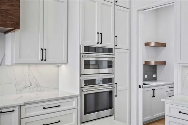 $1,418,550 | 3244 West 133rd Terrace, Leawood, KS 66224