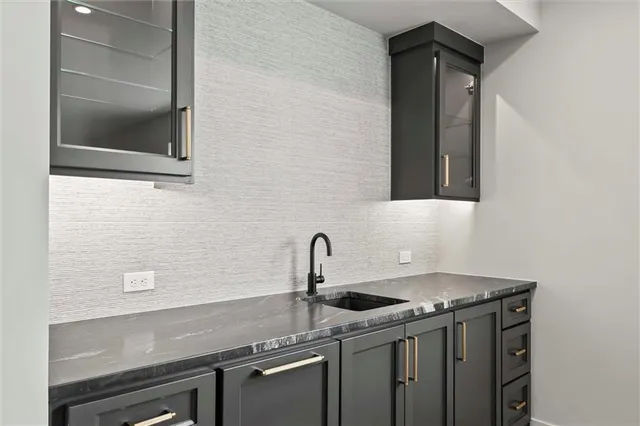 $1,418,550 | 3244 West 133rd Terrace, Leawood, KS 66224