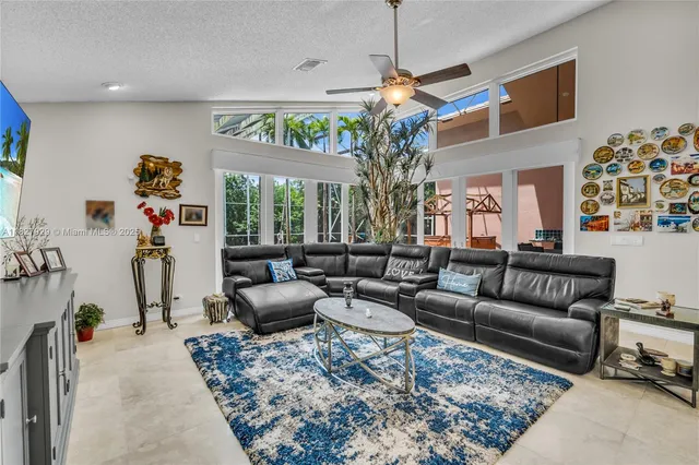 $1,449,000 | 7562 Northwest 51st Place, Coral Springs, FL 33067