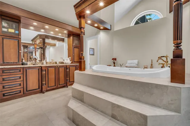 $1,449,000 | 7562 Northwest 51st Place, Coral Springs, FL 33067