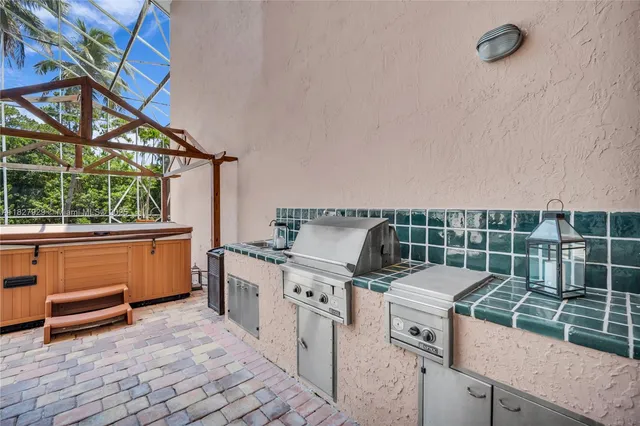 $1,449,000 | 7562 Northwest 51st Place, Coral Springs, FL 33067