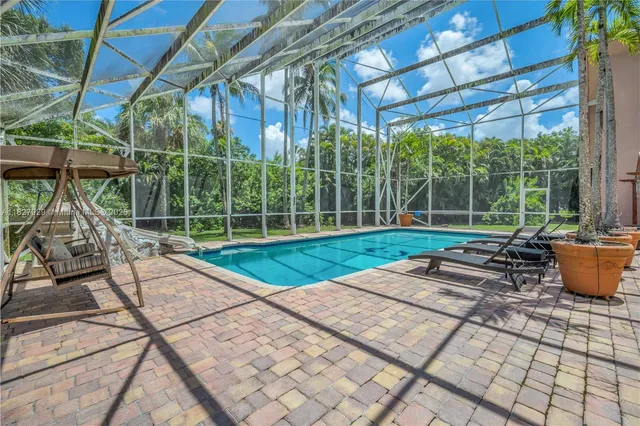 $1,449,000 | 7562 Northwest 51st Place, Coral Springs, FL 33067