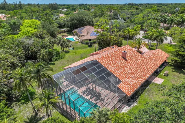 $1,449,000 | 7562 Northwest 51st Place, Coral Springs, FL 33067