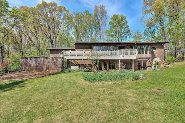 $619,000 | 1124 Old Hollow Road, Buchanan, VA 24066