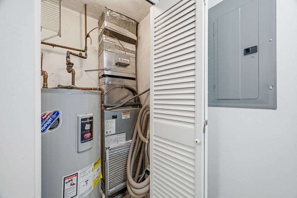 5 April Lane, Unit 33 Lexington, MA 02421 - Photo 19 of 27