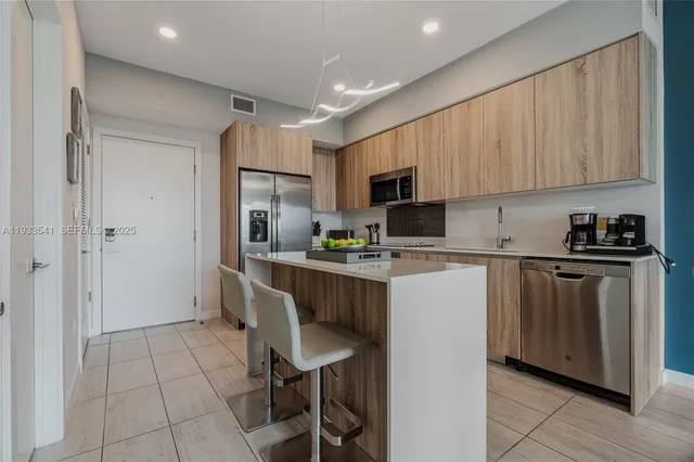 $3,650 | 3900 Biscayne Boulevard, Unit S904, Miami, FL 33137