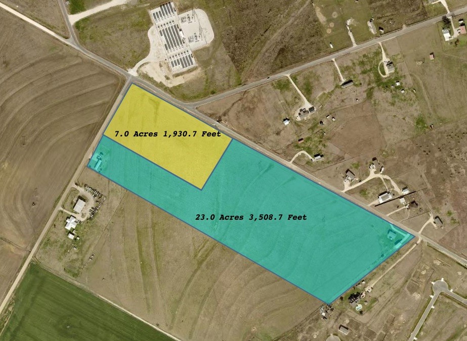 5101 County Road 463 Elgin, TX 78621 - Photo 6 of 6 a view of a pool from a balcony