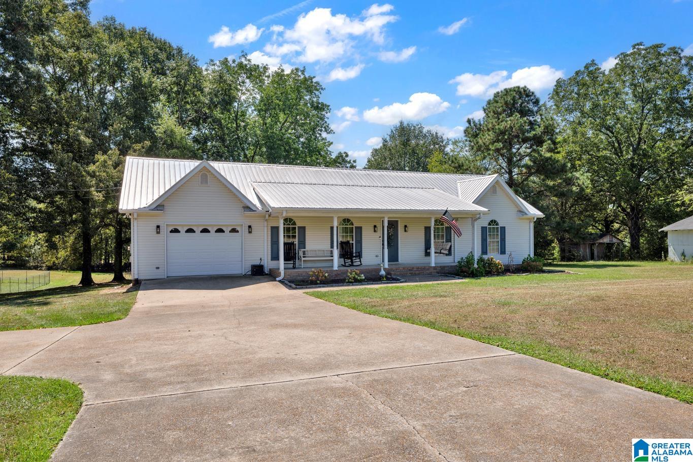 9399 Bagley Road Dora, AL 35062 - Photo 3 of 33