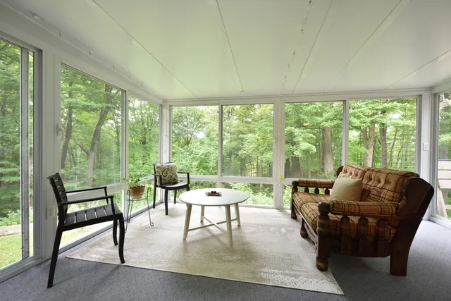 $529,900 | 8451 Wesley Court, Farmington, WI 53040