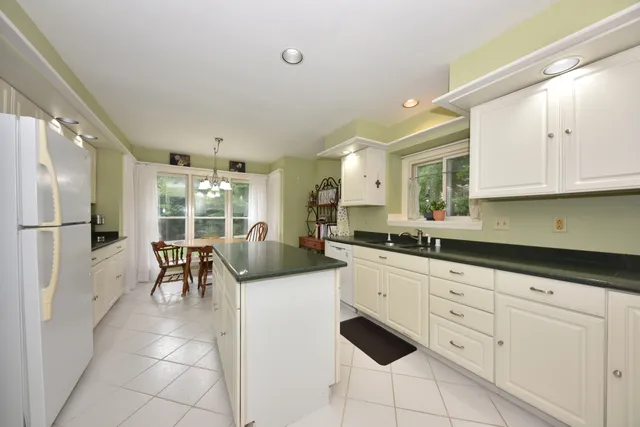 $529,900 | 8451 Wesley Court, Farmington, WI 53040