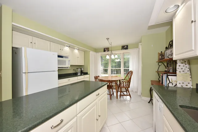 $529,900 | 8451 Wesley Court, Farmington, WI 53040