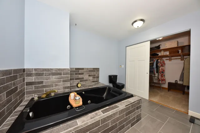 $529,900 | 8451 Wesley Court, Farmington, WI 53040