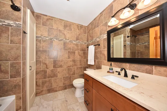 $529,900 | 8451 Wesley Court, Farmington, WI 53040