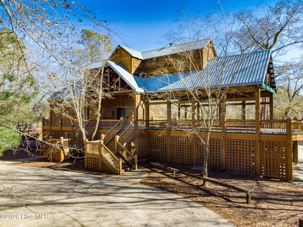 $634,000 | 174 Southern Magnolia Lane, Wallace, NC 28466