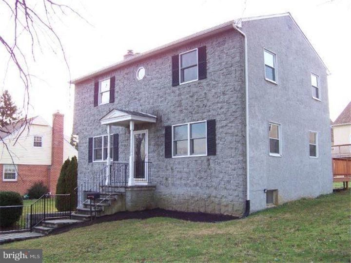608 Shipley Lane Springfield, PA 19064 - Photo 1 of 17 Exterior Front