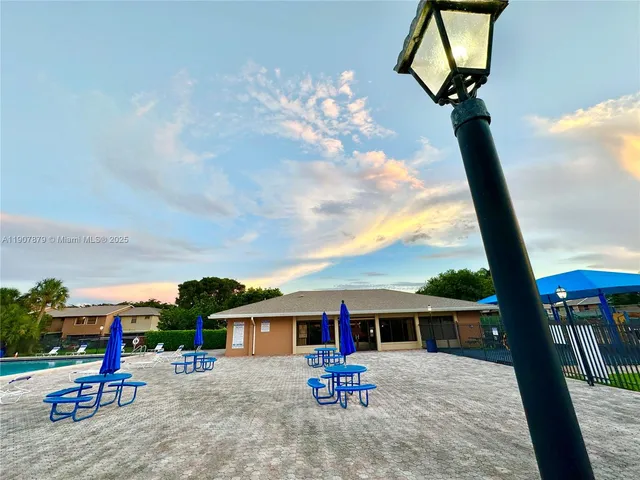 $365,000 | 10554 Northwest 3rd Street, Pembroke Pines, FL 33026