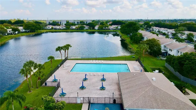 $365,000 | 10554 Northwest 3rd Street, Pembroke Pines, FL 33026