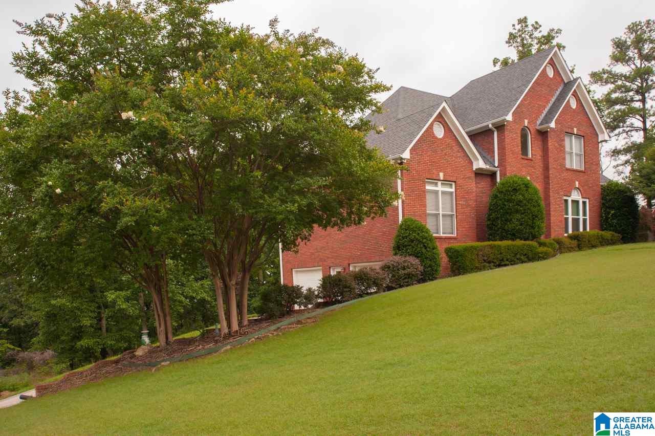 1022 Crest Road Leeds, AL 35094 - Photo 2 of 29 Gallery Image 2