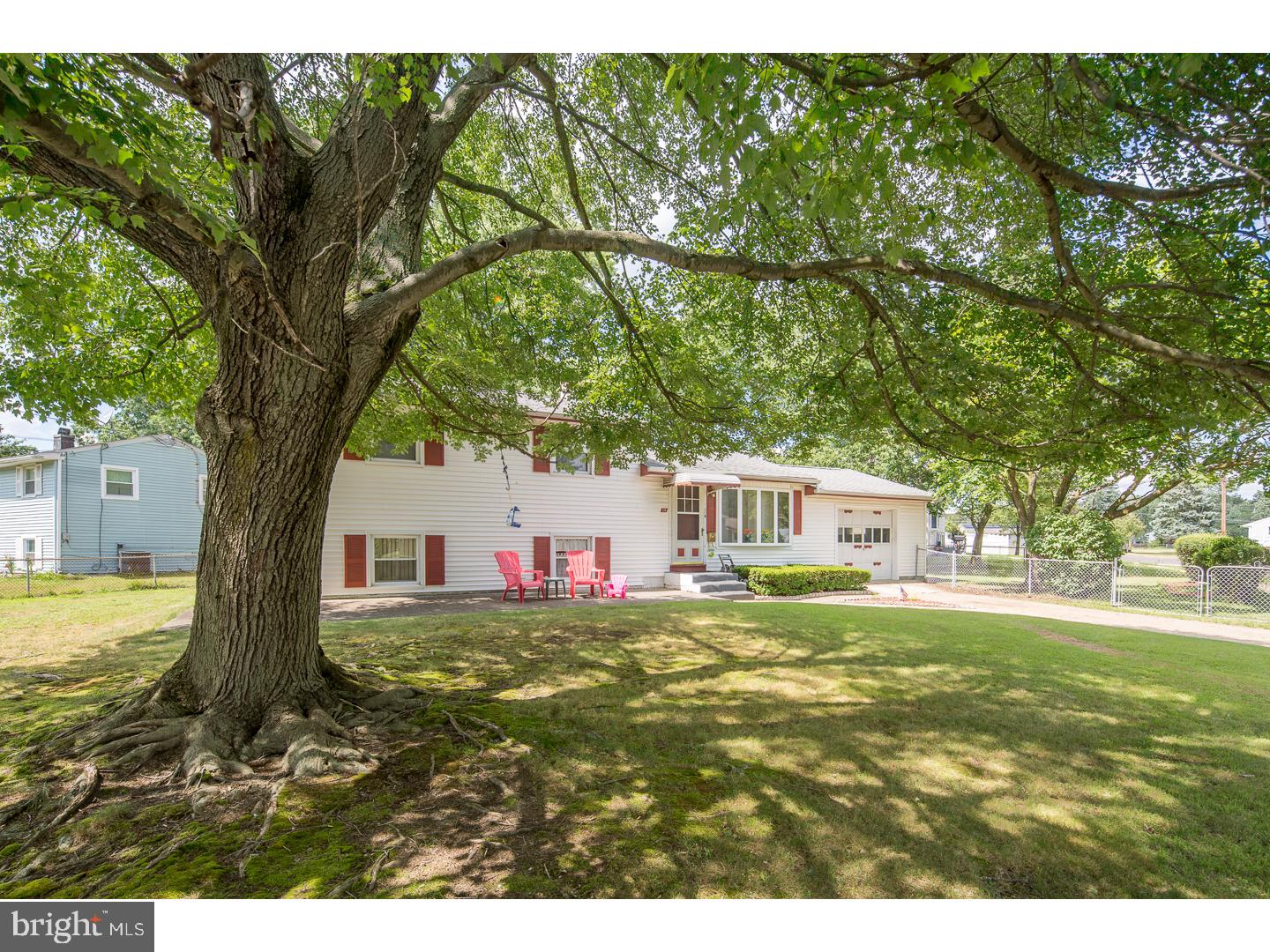 14 South Club Road Pine Hill, NJ 08021 - Photo 2 of 20