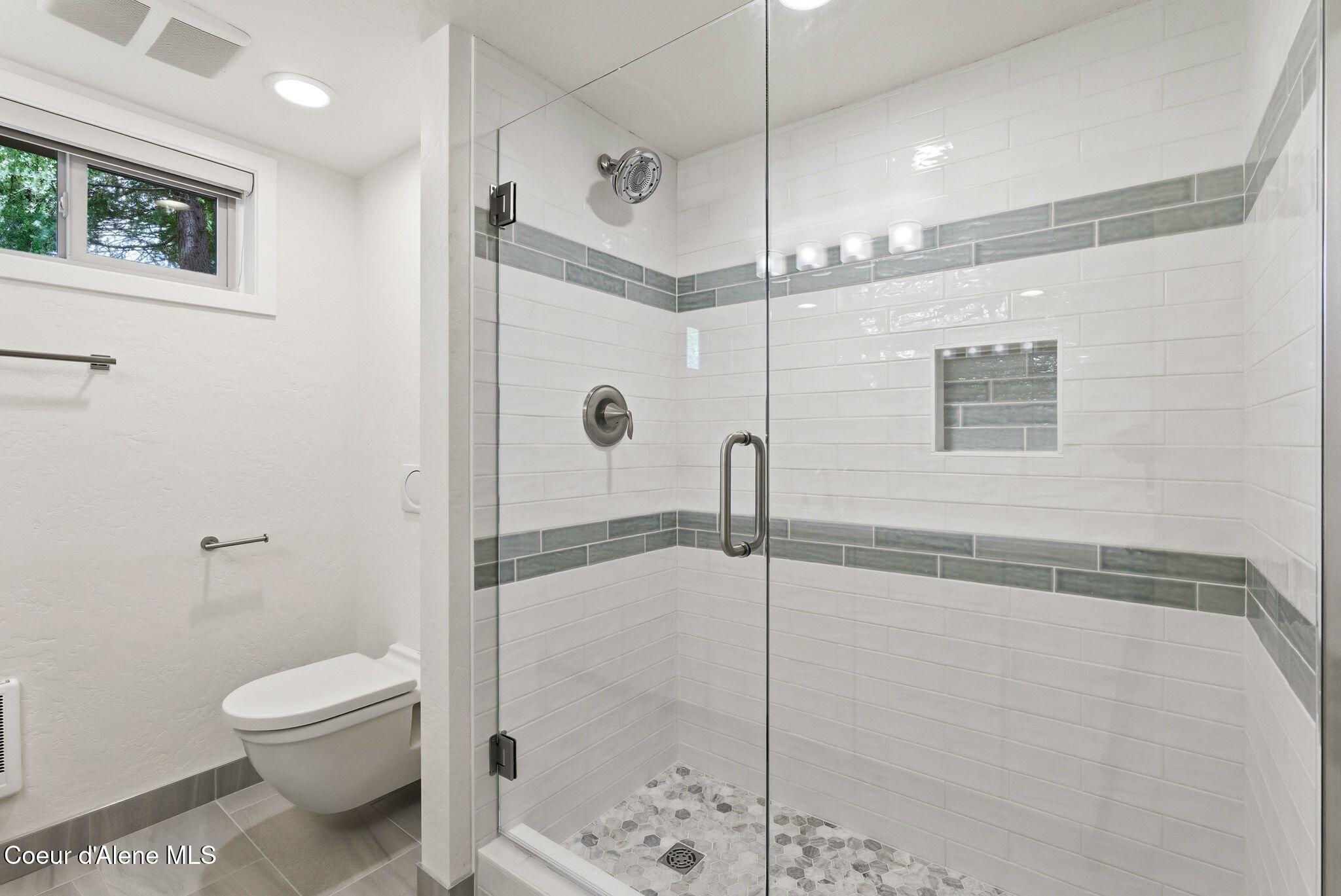 1104 Birch Street Sandpoint, ID 83864 - Photo 48 of 100 Tile Shower