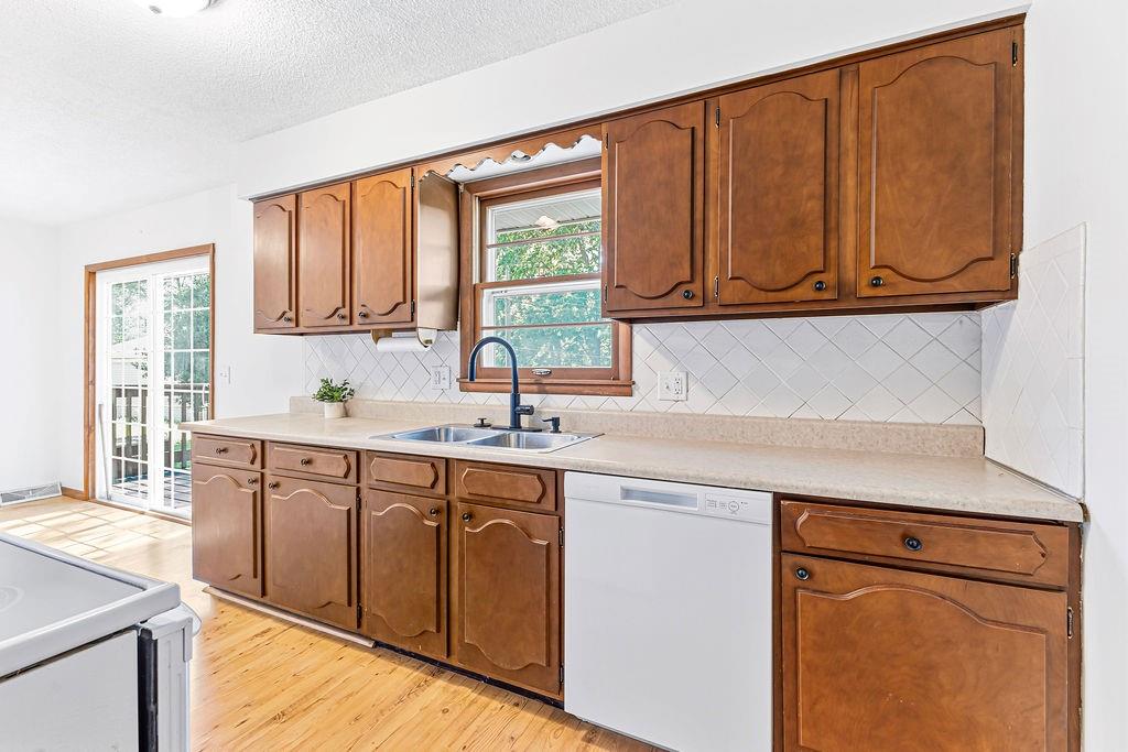 5522 Ripley Street St. Joseph, MO 64506 - Photo 10 of 40
