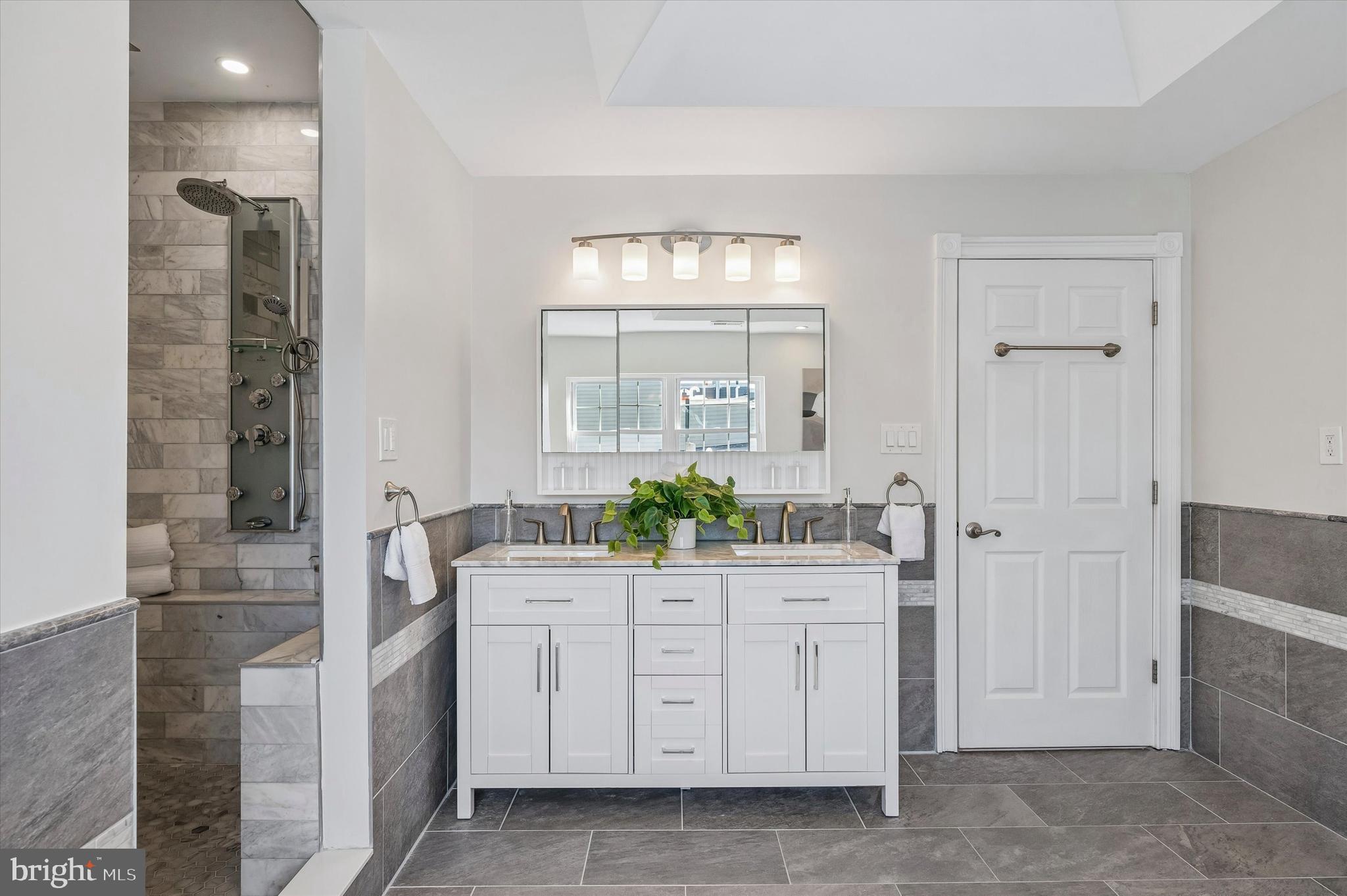 1630 Fitzwater Street Philadelphia, PA 19146 - Photo 31 of 35