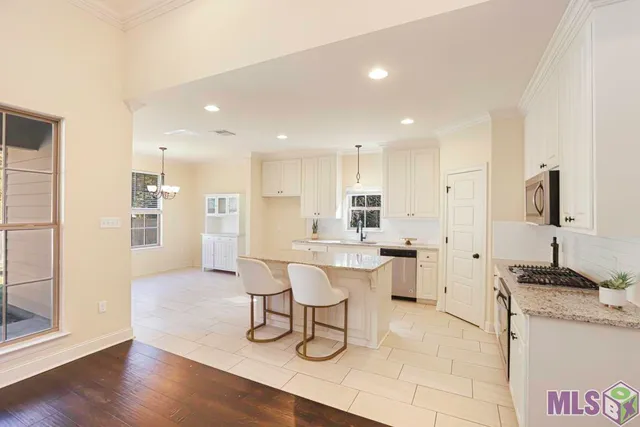 $309,900 | 11538 Hideaway Street, Denham Springs, LA 70726