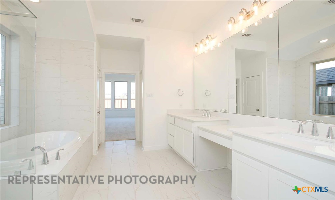 108 Ribera Drive Liberty Hill, TX 78642 - Photo 10 of 27 Primary Bathroom