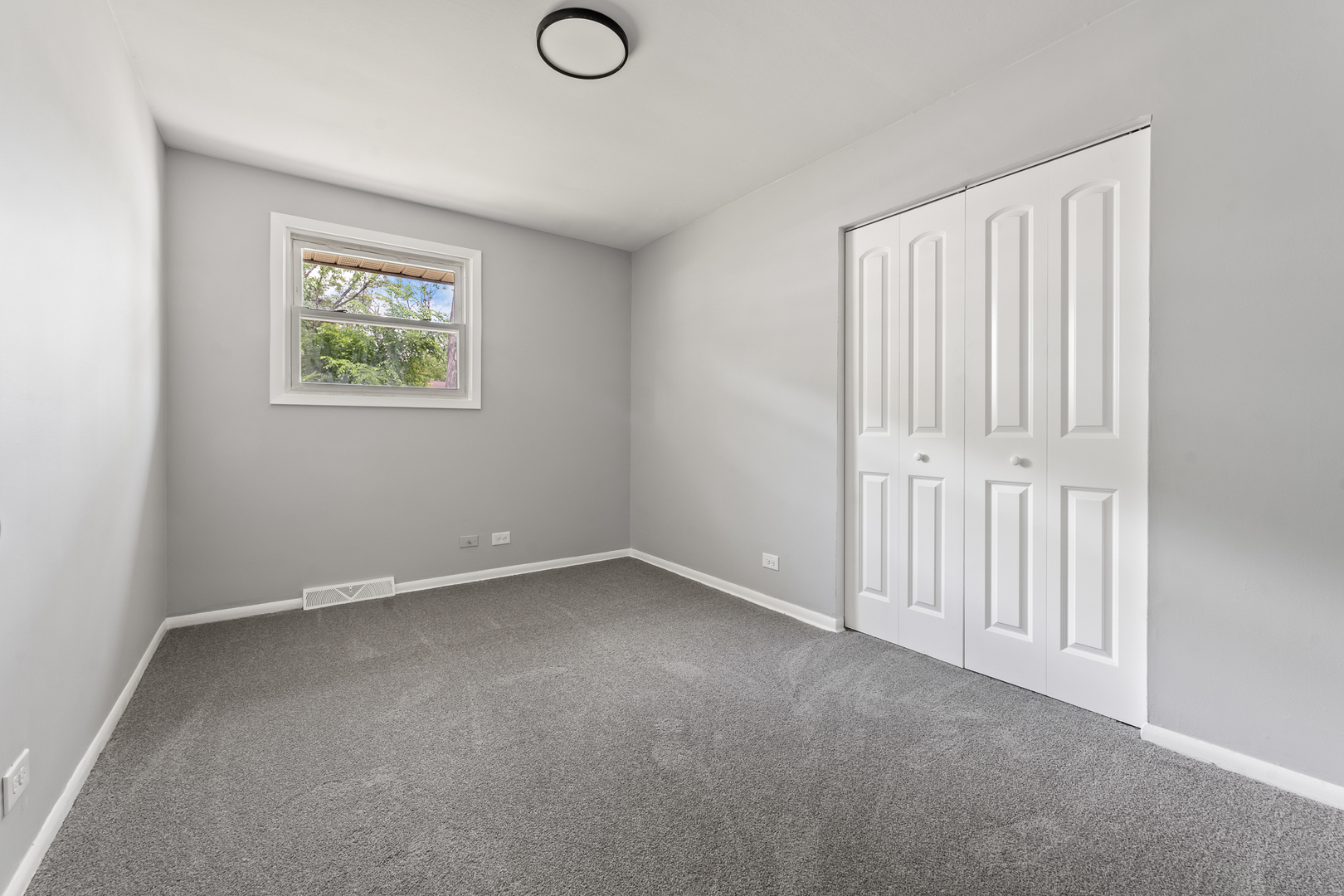 Undisclosed Address Hazel Crest, IL 60429 - Photo 13 of 23 an empty room with a window