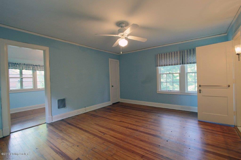 78 Valley Road Louisville, KY 40204 - Photo 30 of 41 30 Master Bedroom