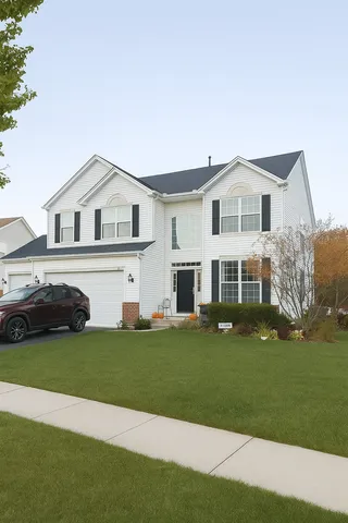 $449,900 | 246 West Winding Trail Circle, Round Lake, IL 60073