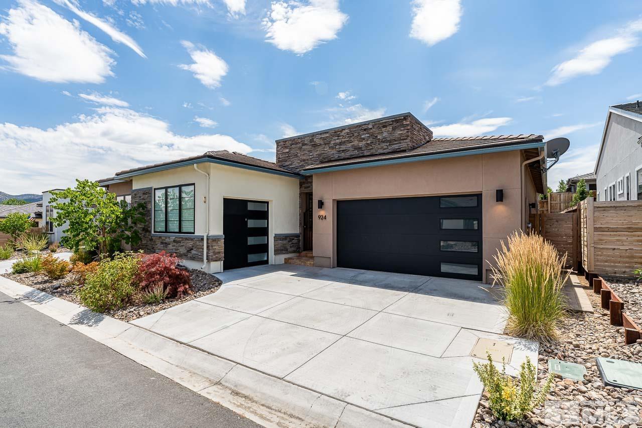 924 Little Star Drive Reno, NV 89511 - Photo 3 of 29 Photo 3