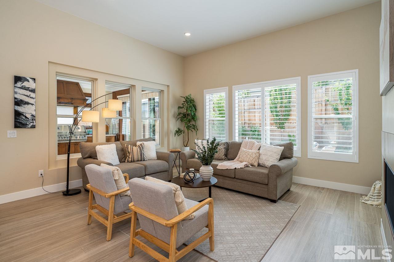 924 Little Star Drive Reno, NV 89511 - Photo 8 of 29 Photo 8